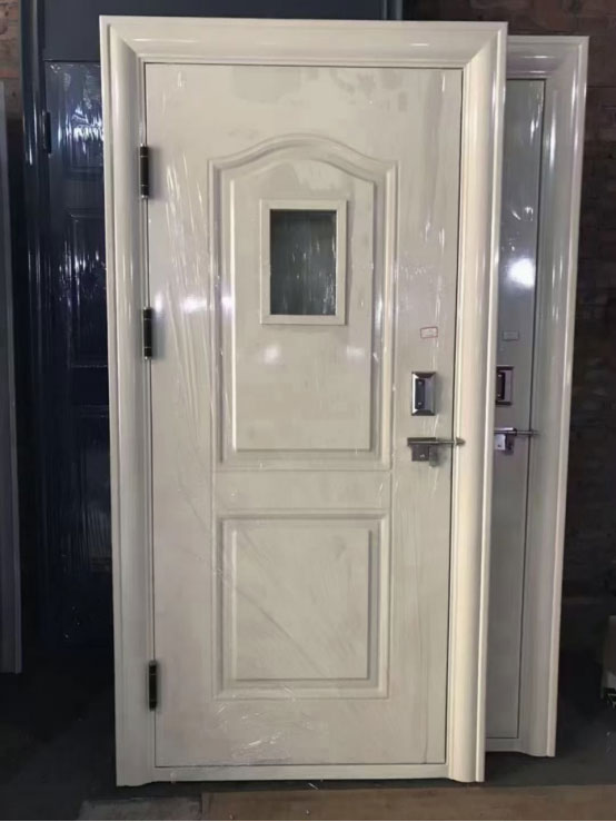 吴堡学校教室门 吴堡学校教室门