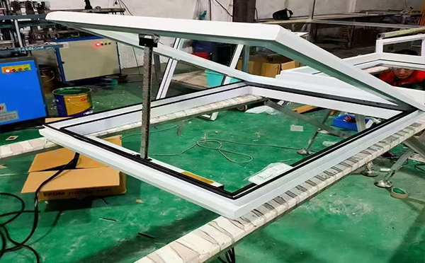 某地下车库出入口吴堡排烟窗配置工程