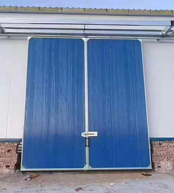 吴堡工业门在大型仓储物流通道中的应用实例